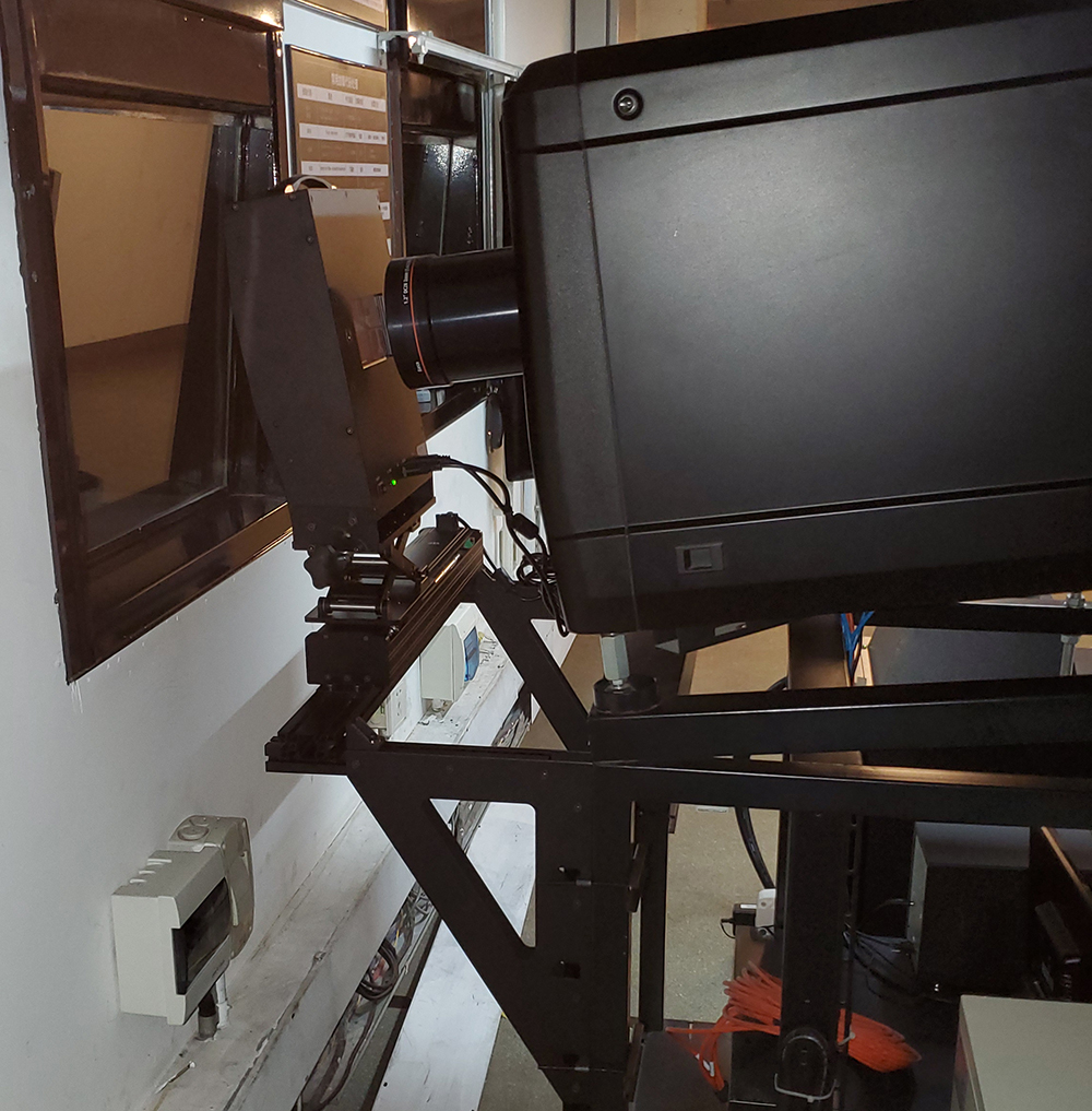 YANTOK YT-PS500 triple beam 3D polarization modulator for luxury digital cinema and high-efficiency 3D projection
